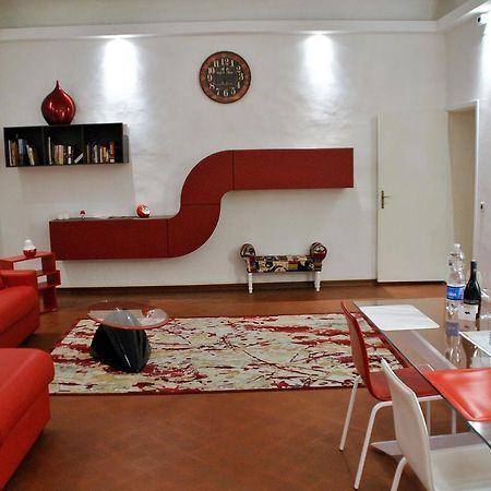 Firenze Rentals Suite Servi المظهر الخارجي الصورة